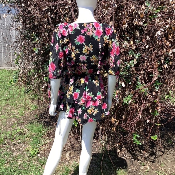 💋Yumi Kim Hailey In Paradise Villa Black Floral Print Mini Dress - Picture 5 of 9